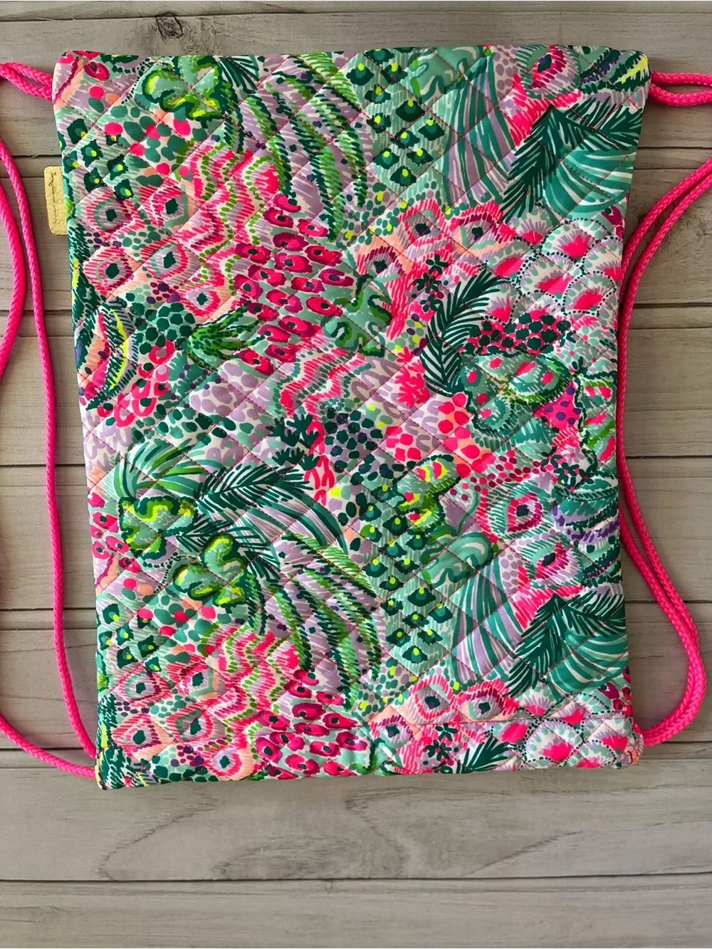 Lilly Pulitzer quilted banana split drawstring vibrant drawstring backpack bag.